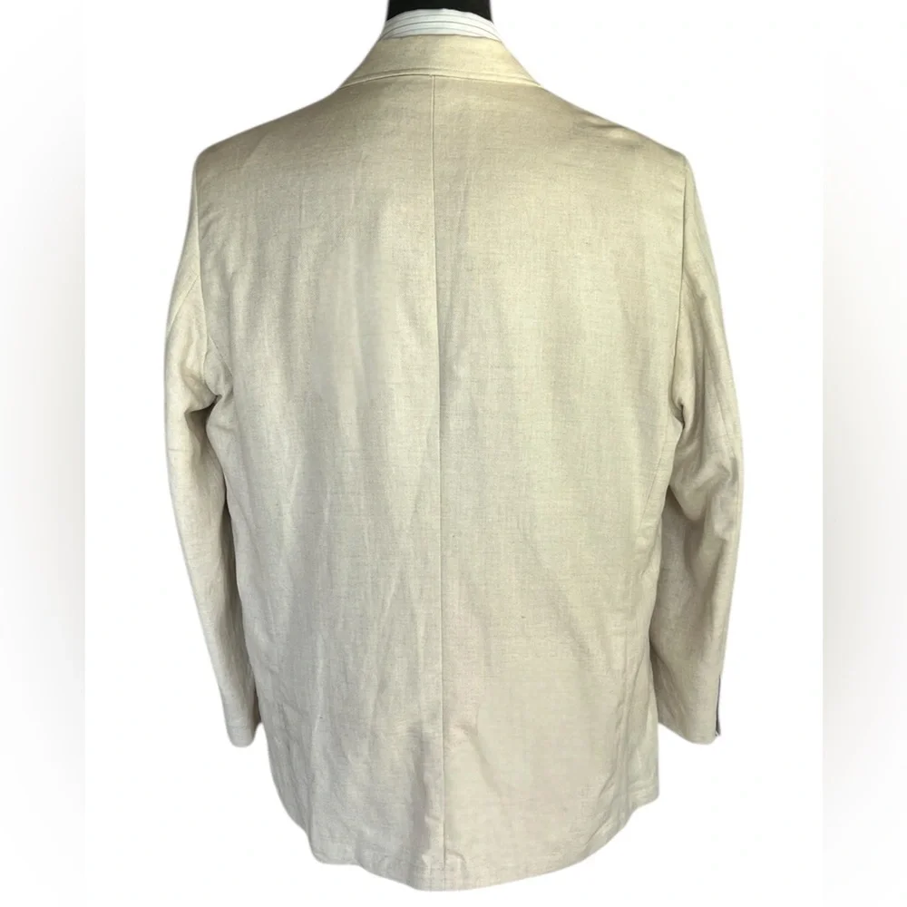 Structure Cream Sport Coat with Refined Tailoring☑️